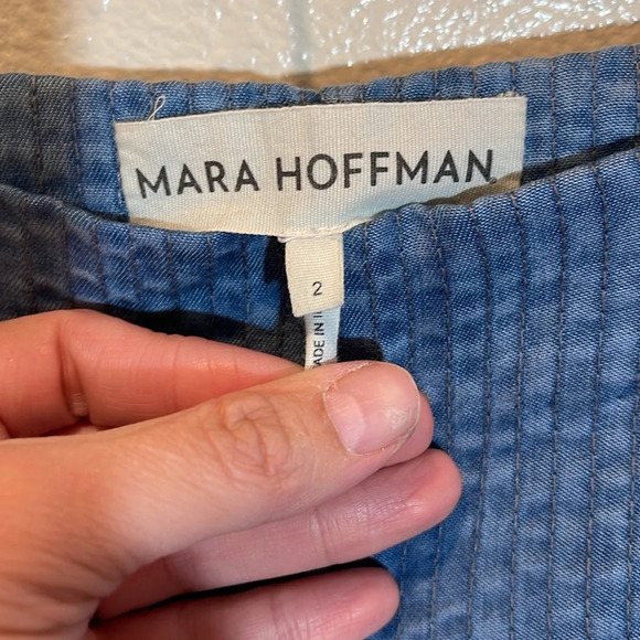 Mara Hoffman Lucy Flare Crop Pants Cropped in denim wash. Size 2. - Picture 6 of 10